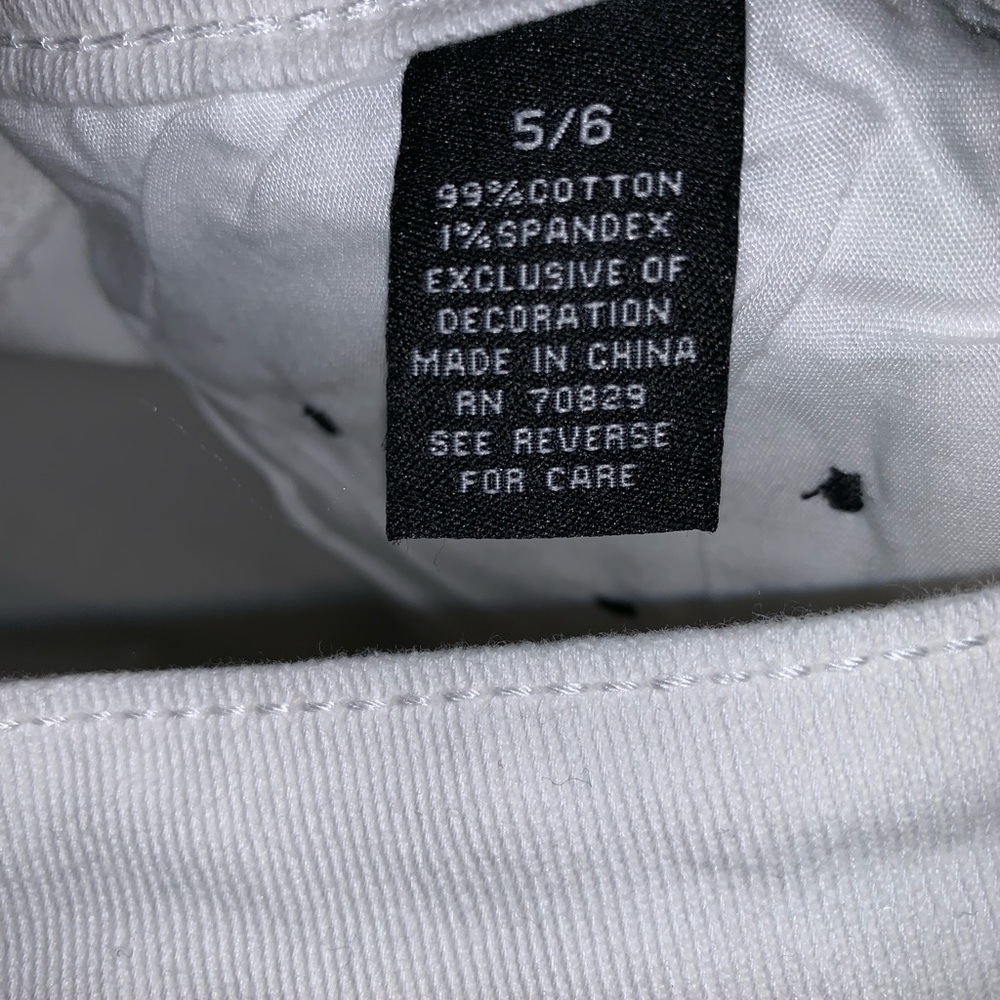 Patriotic white jean shorts - Picture 6 of 8